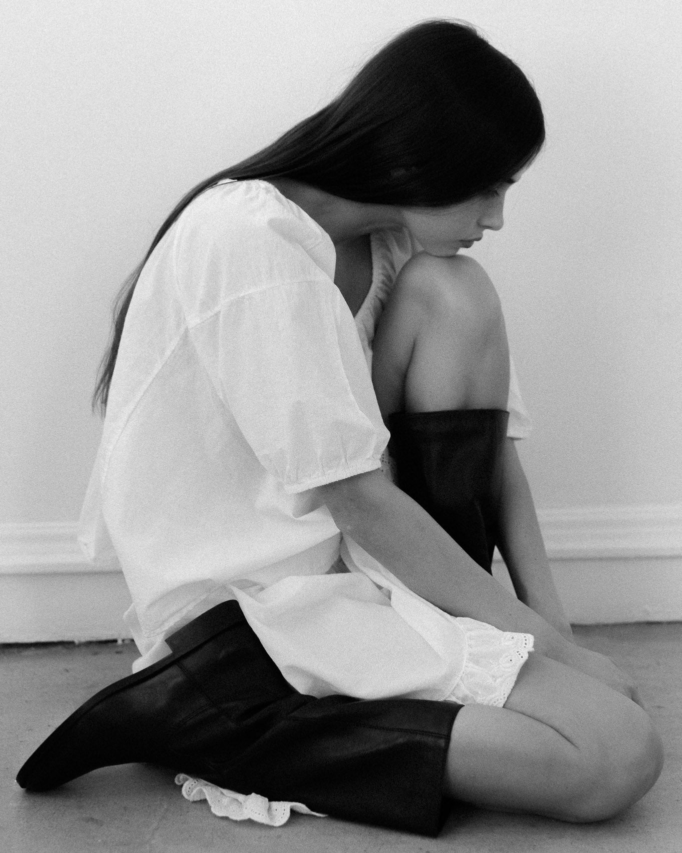 Women’s white Scout Top in 100% upcycled cotton, sustainable fashion