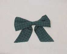 Load image into Gallery viewer, Bows by Lotte.99
