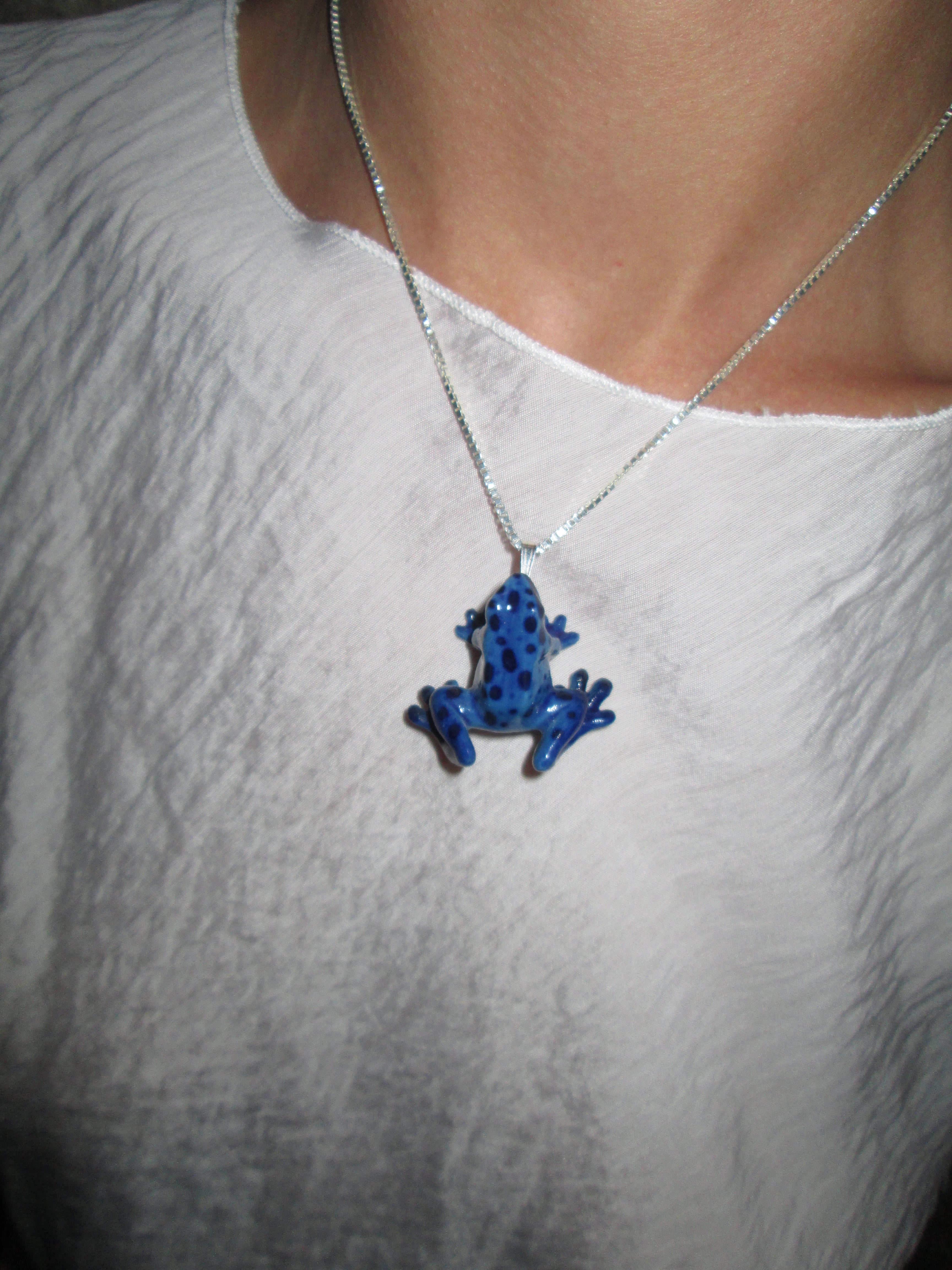 Blue Dart Frog Chain