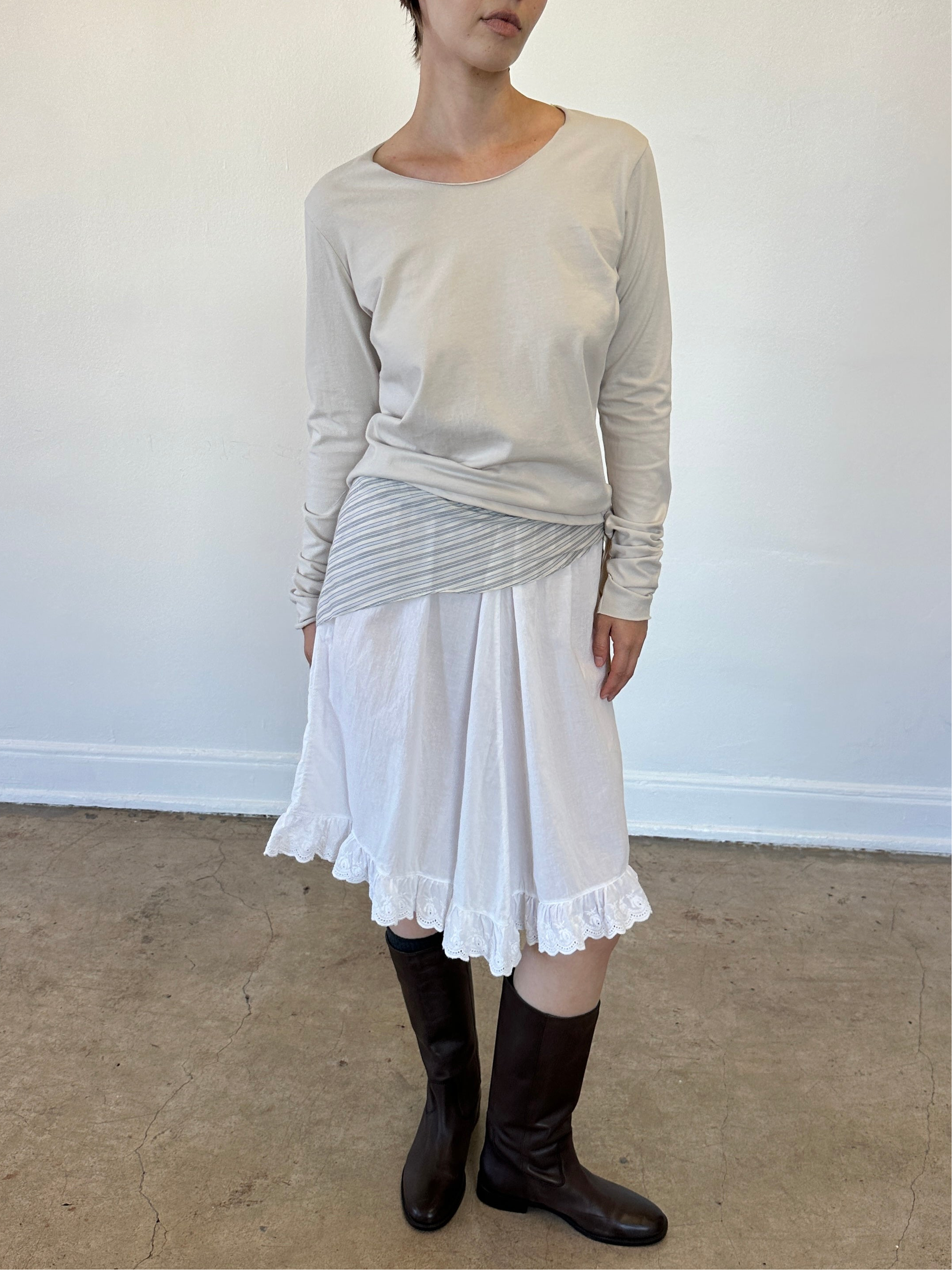 Sustainable cream long sleeve t-shirt in cotton-tencel blend, comfortable relaxed fit