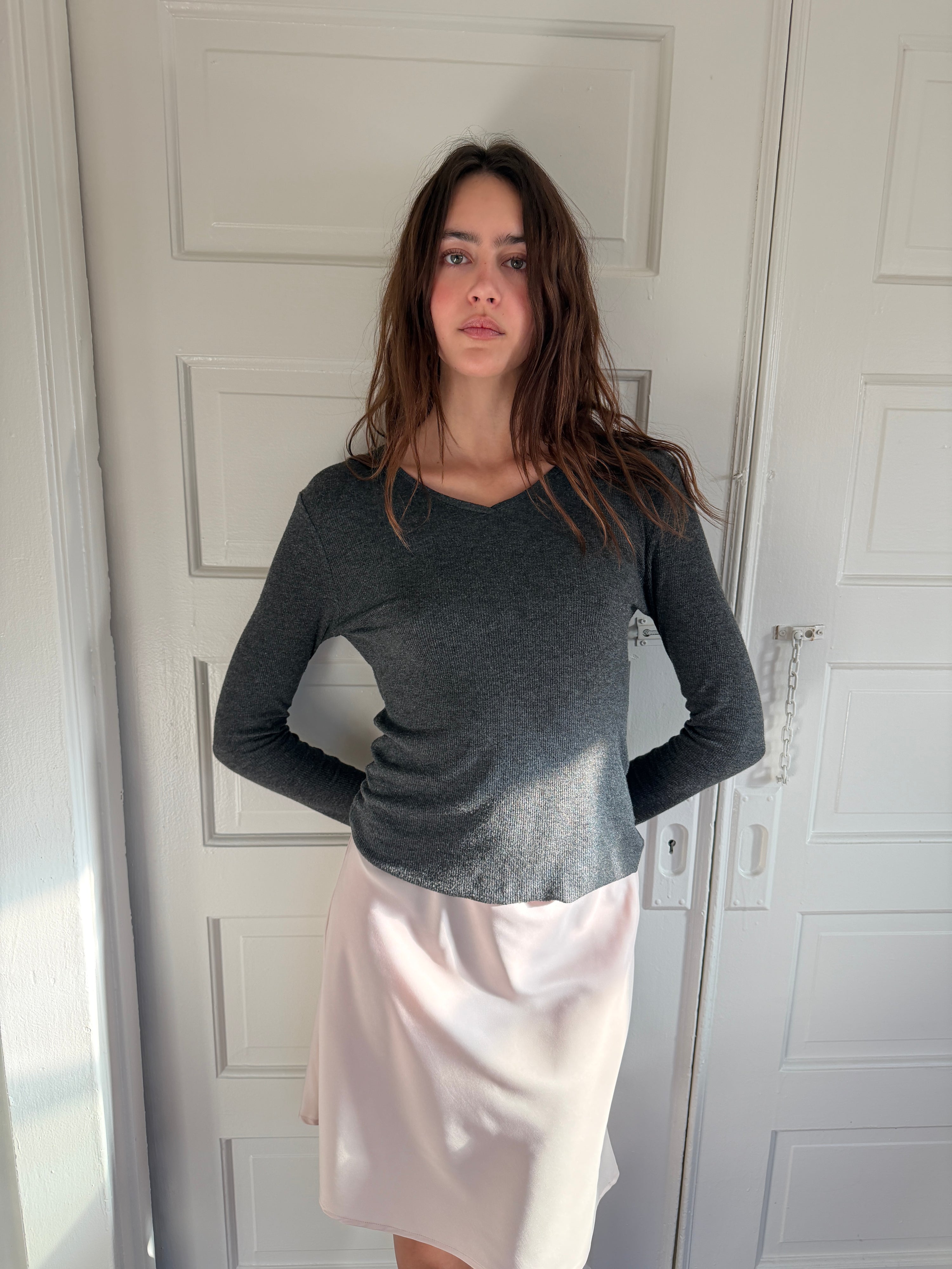 The Hiro V-Neck Grey Rib Tee