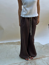 Load image into Gallery viewer, Heirloom Pant Linen Mohogany Pinstripe
