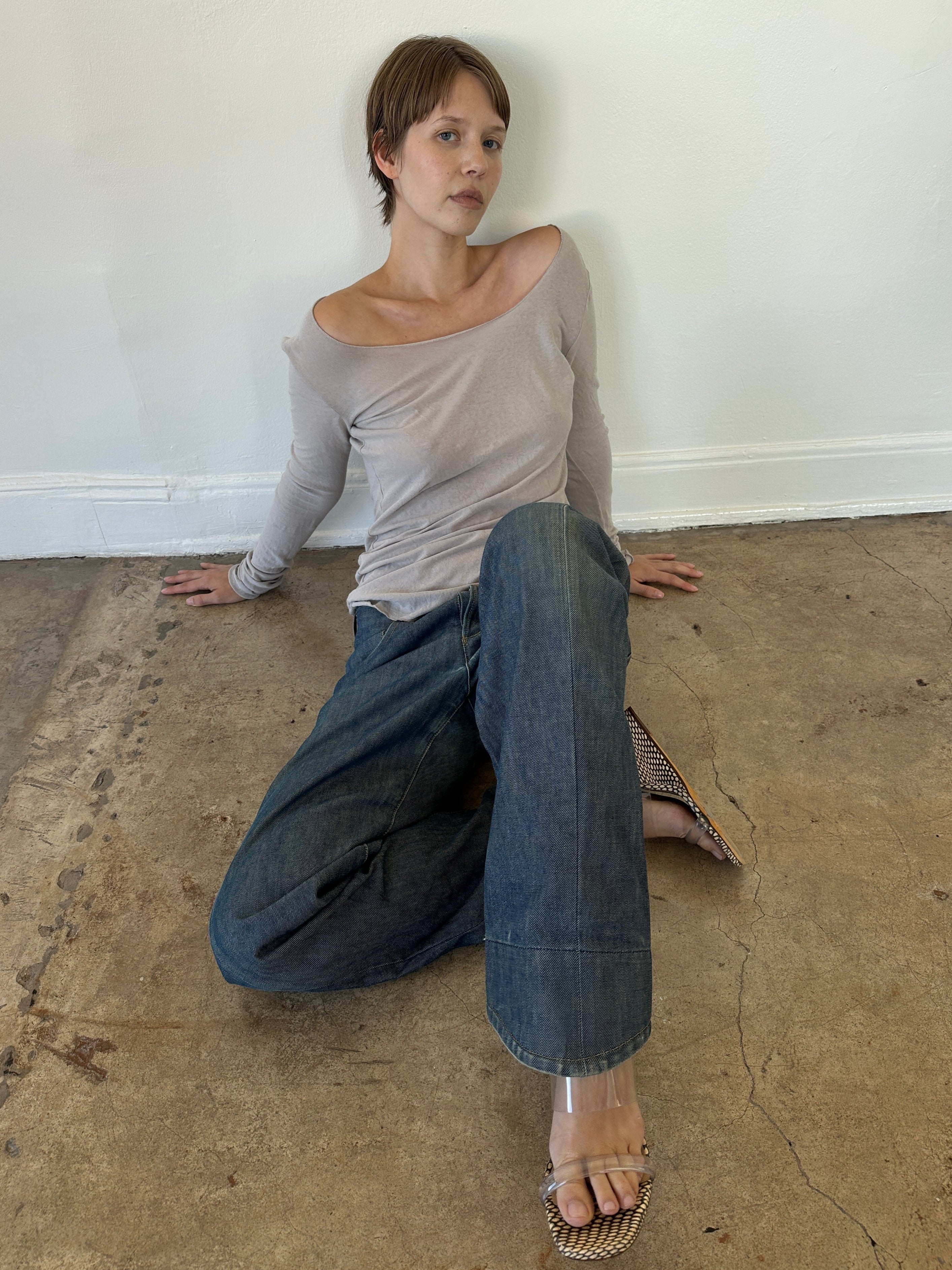 The Stretch Long Sleeve Grey Tee