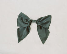 Load image into Gallery viewer, Bows by Lotte.99
